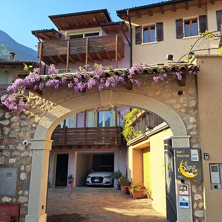 アーヴィオ Il Sogno Bed & Breakfast エクステリア 写真